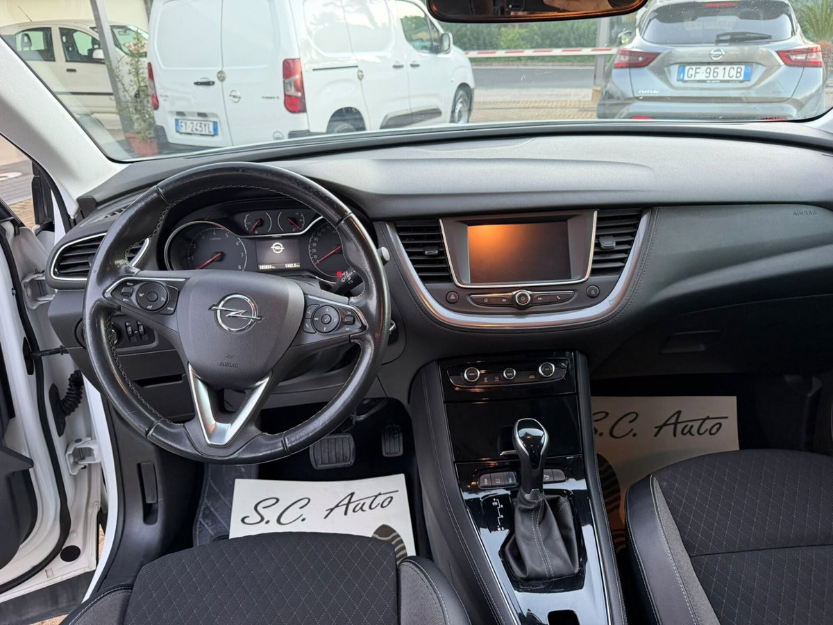 Opel Grandland X 1.5 diesel Ecotec Start&Stop Elegance (9)