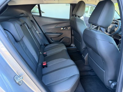 Peugeot 2008 BlueHDi 110 S&S Allure Pack (11)