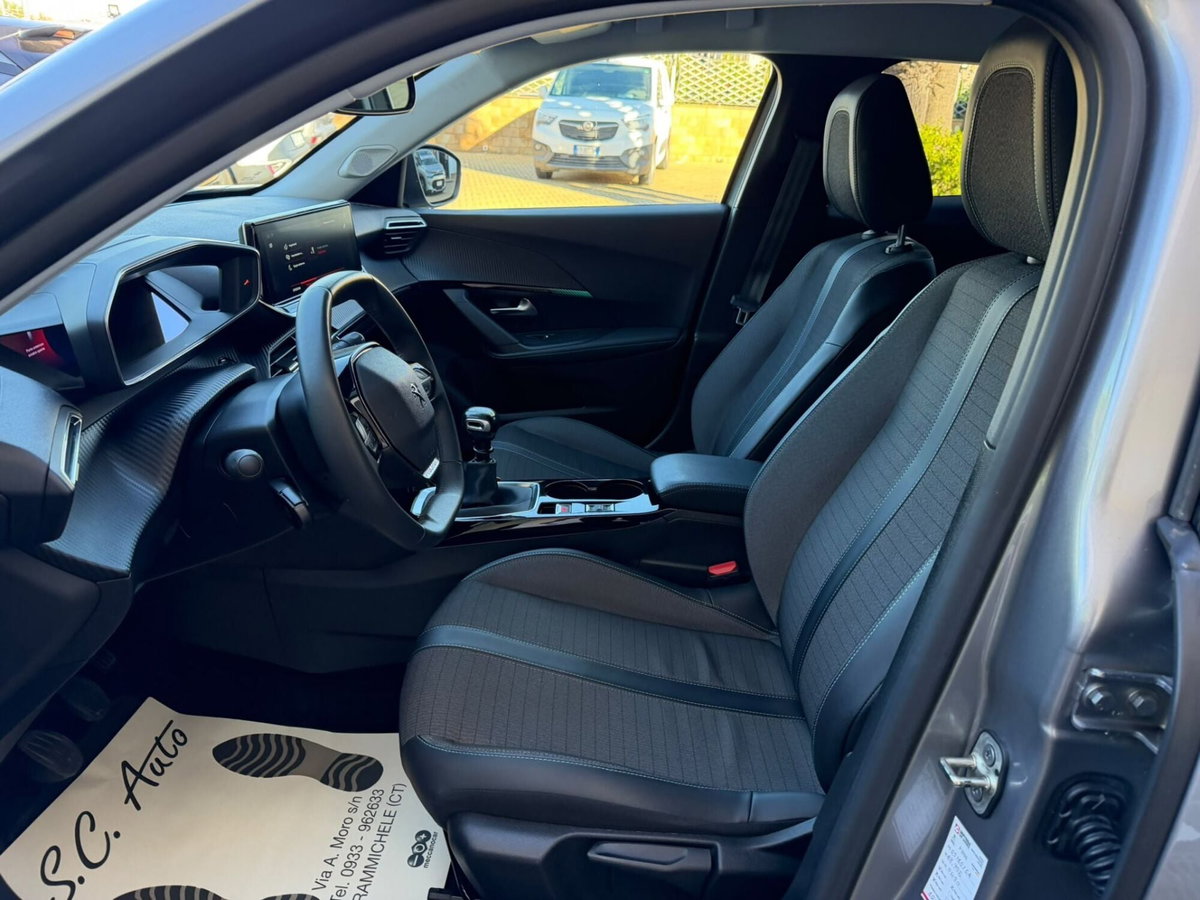 Peugeot 2008 BlueHDi 110 S&S Allure Pack (8)