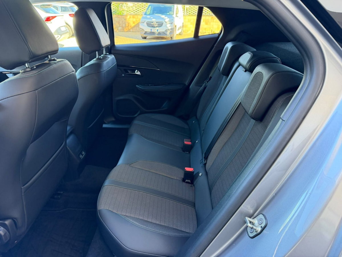 Peugeot 2008 BlueHDi 110 S&S Allure Pack (9)