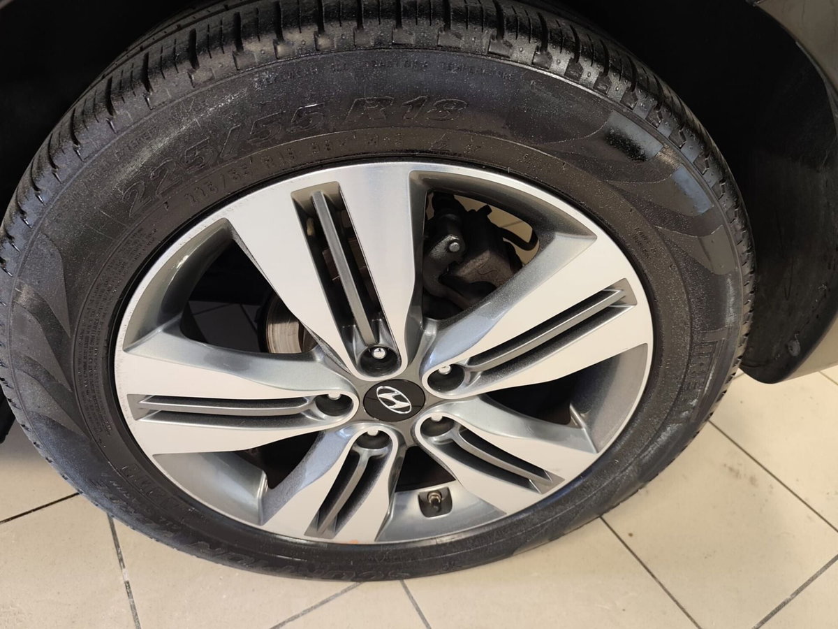 Hyundai ix35 1.7 CRDi 2WD Xpossible (19)