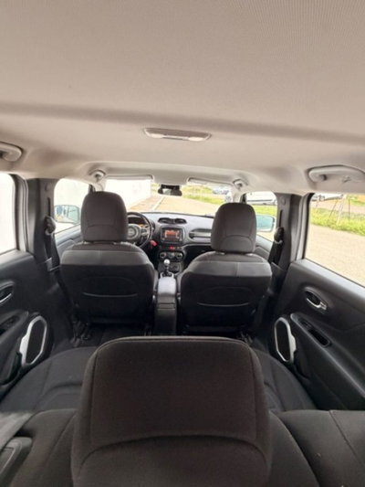 Jeep Renegade 1.6 Mjt 120 CV Limited (10)