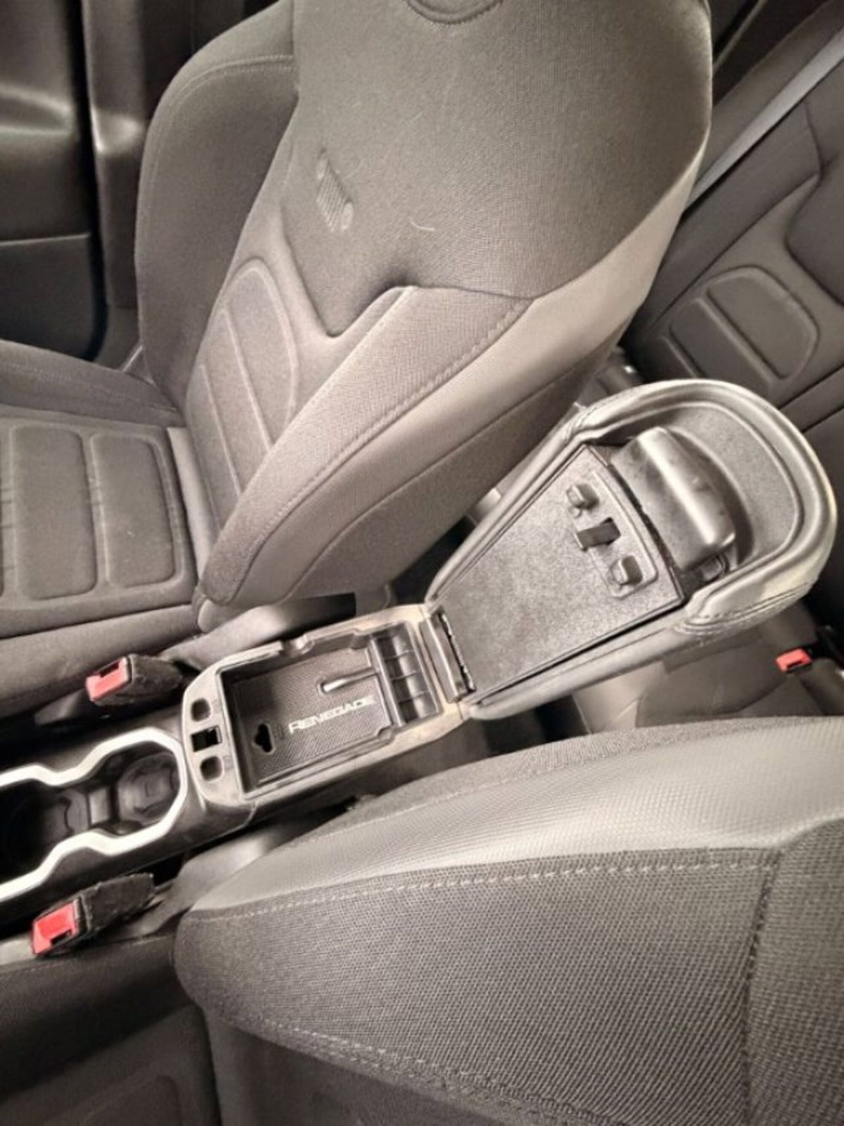 Jeep Renegade 1.6 Mjt 120 CV Limited (5)