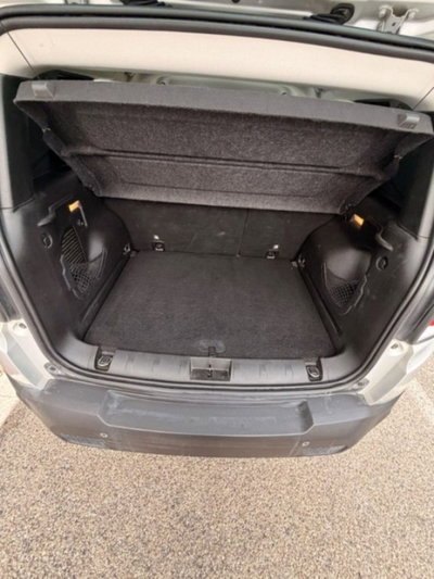Jeep Renegade 1.6 Mjt 120 CV Limited (8)
