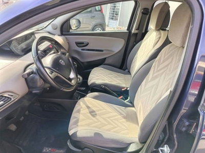 Lancia Ypsilon 1.3 MJT 16V 95 CV 5 porte S&S Platinum (9)