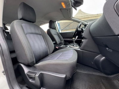 Nissan Qashqai 1.5 dCi DPF Acenta (13)