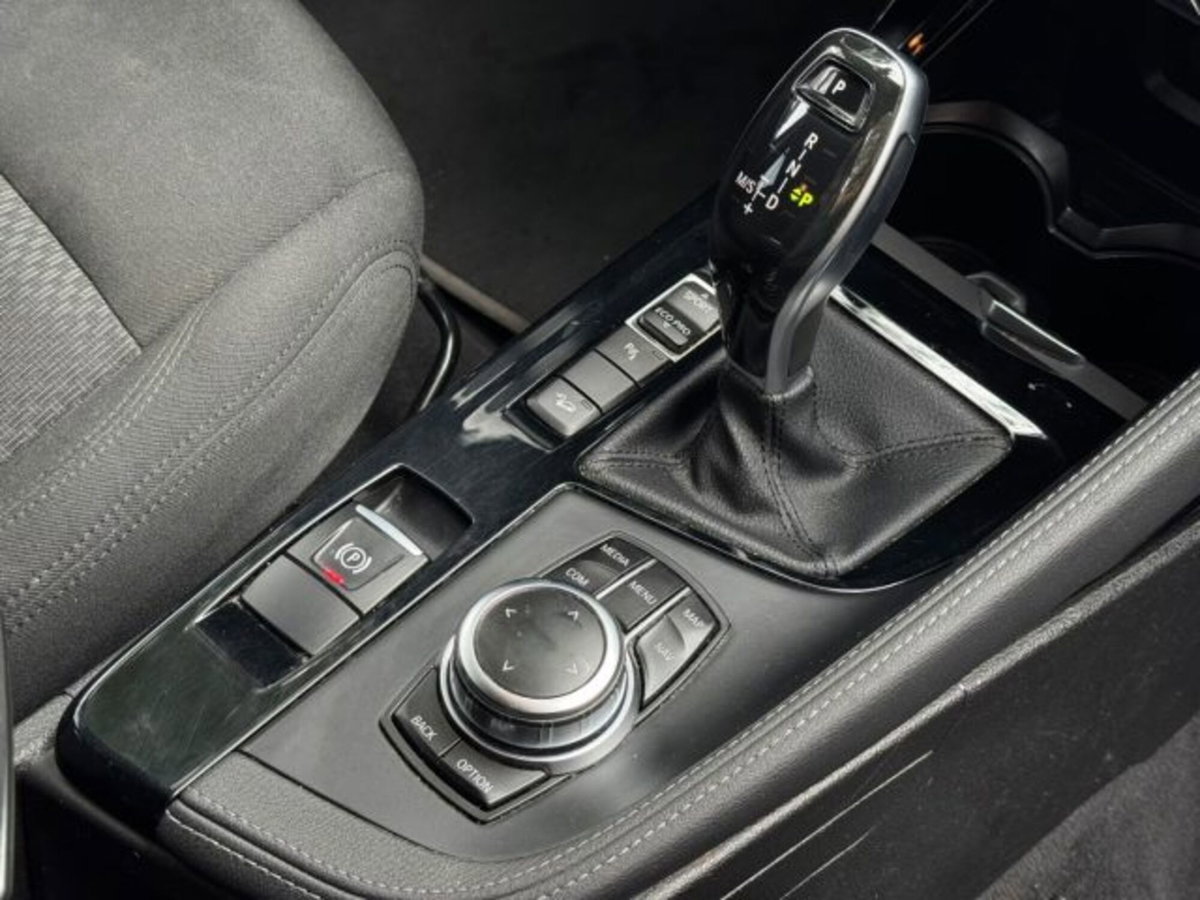BMW X2 xDrive18d Advantage (18)