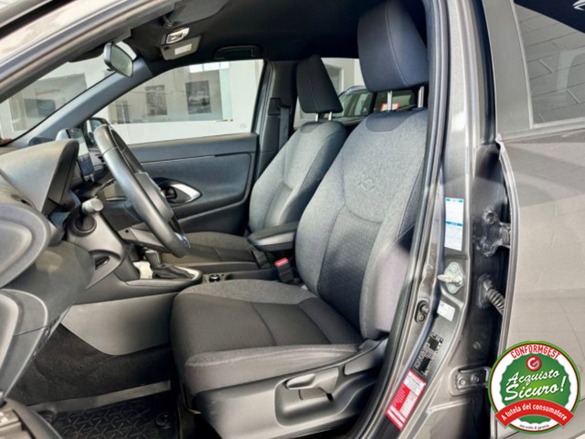 Toyota Yaris Cross 1.5 Hybrid 5p. E-CVT AWD-i Trend (11)