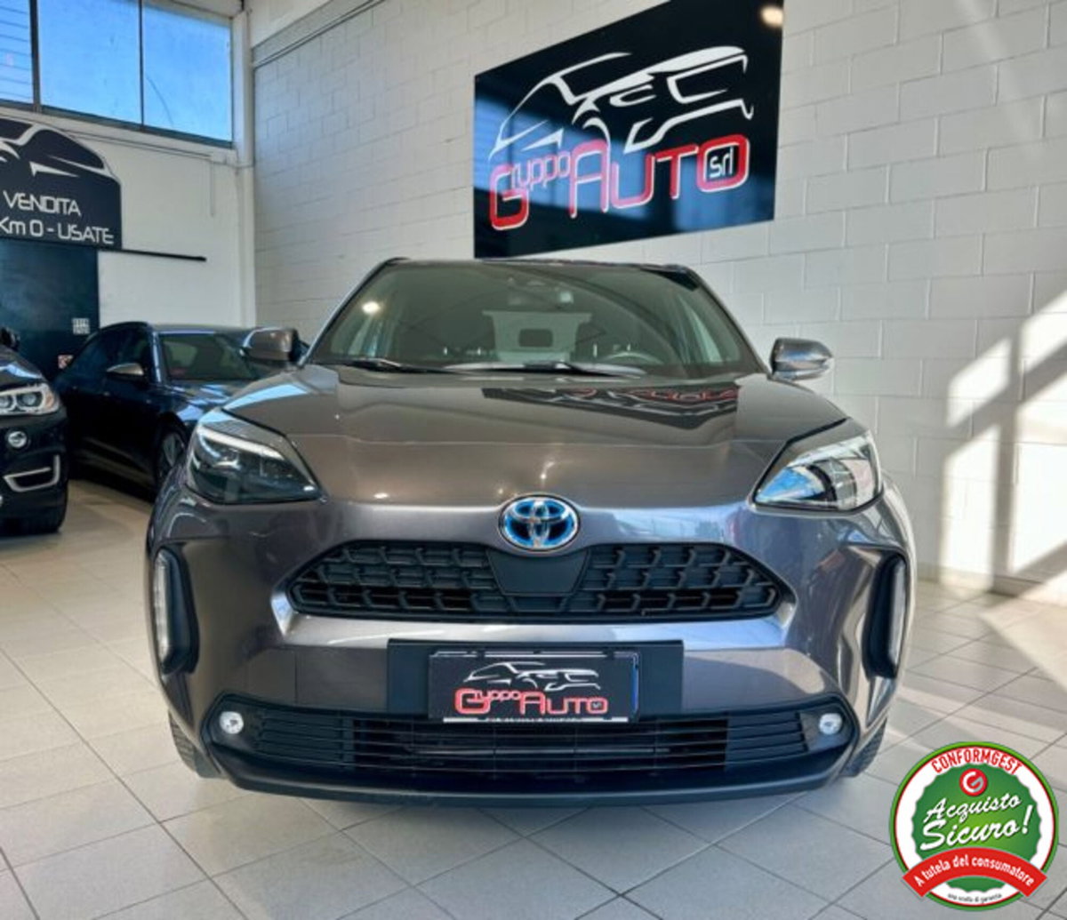 Toyota Yaris Cross 1.5 Hybrid 5p. E-CVT AWD-i Trend (2)