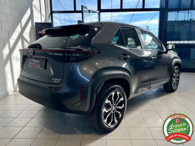 Toyota Yaris Cross 1.5 Hybrid 5p. E-CVT AWD-i Trend (4)