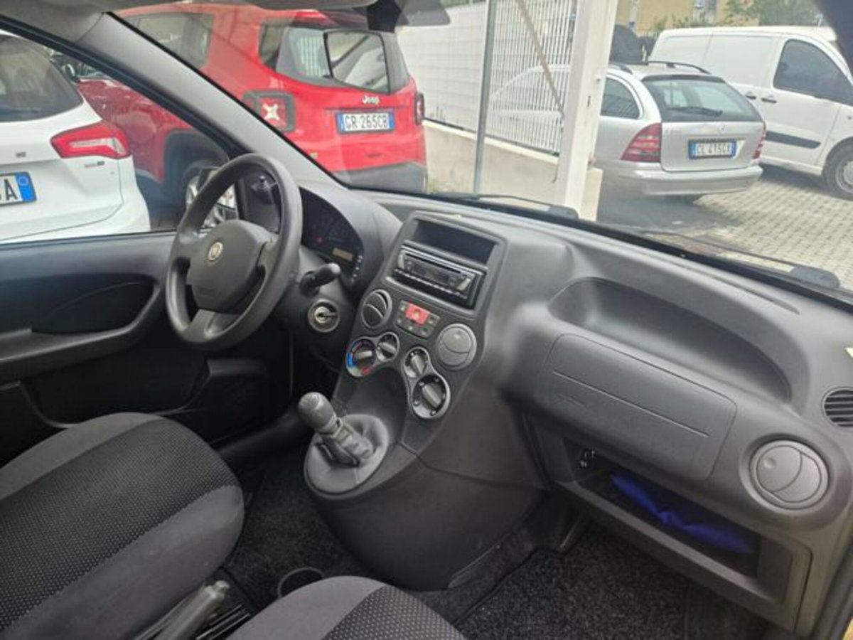 Fiat Panda 1.1 Active (9)