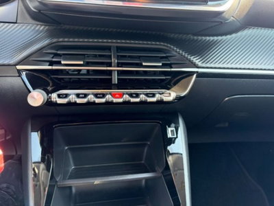 Peugeot 208 PureTech 100 Stop&Start 5 porte Allure (12)