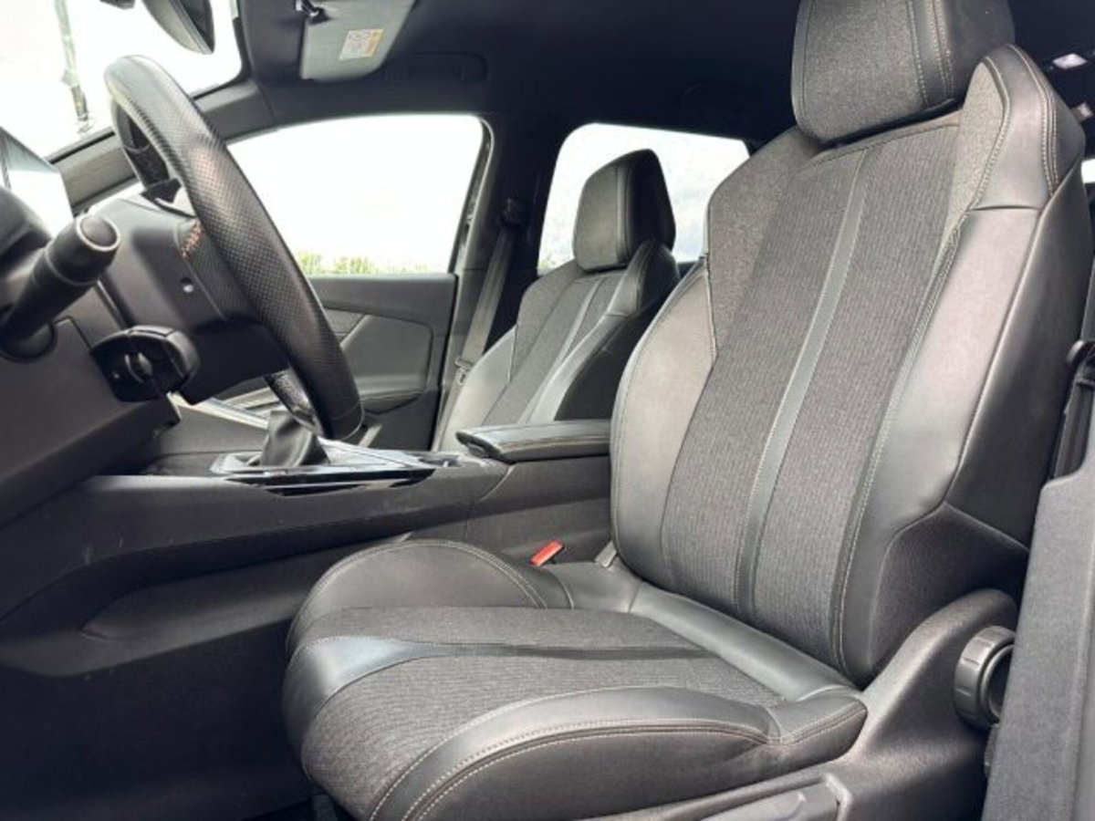 Peugeot 3008 BlueHDi 130 S&S EAT8 GT Line (7)