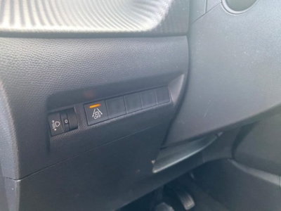 Peugeot 208 1.2 puretech Active s&s 75cv (13)