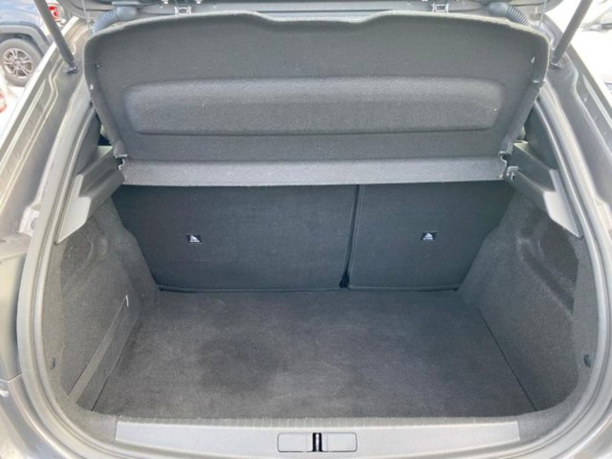 Peugeot 208 1.2 puretech Active s&s 75cv (4)
