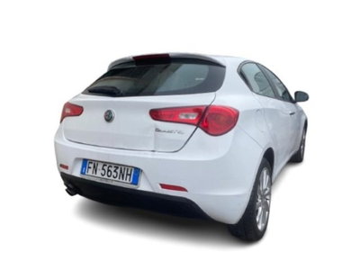 Alfa Romeo Giulietta 1.6 JTDm Super 120cv (2)
