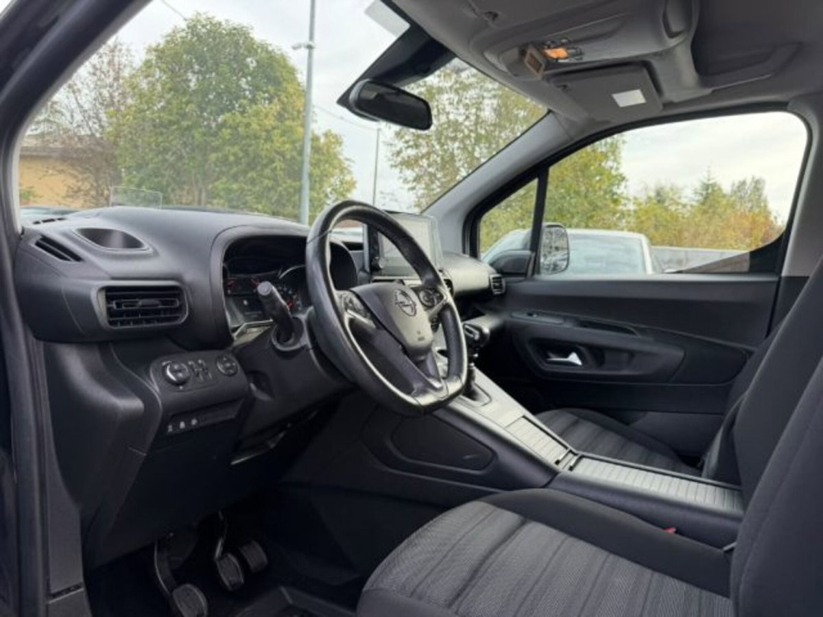 Opel Combo Life 1.2 110 CV S&S MT6 Advance XL (7)