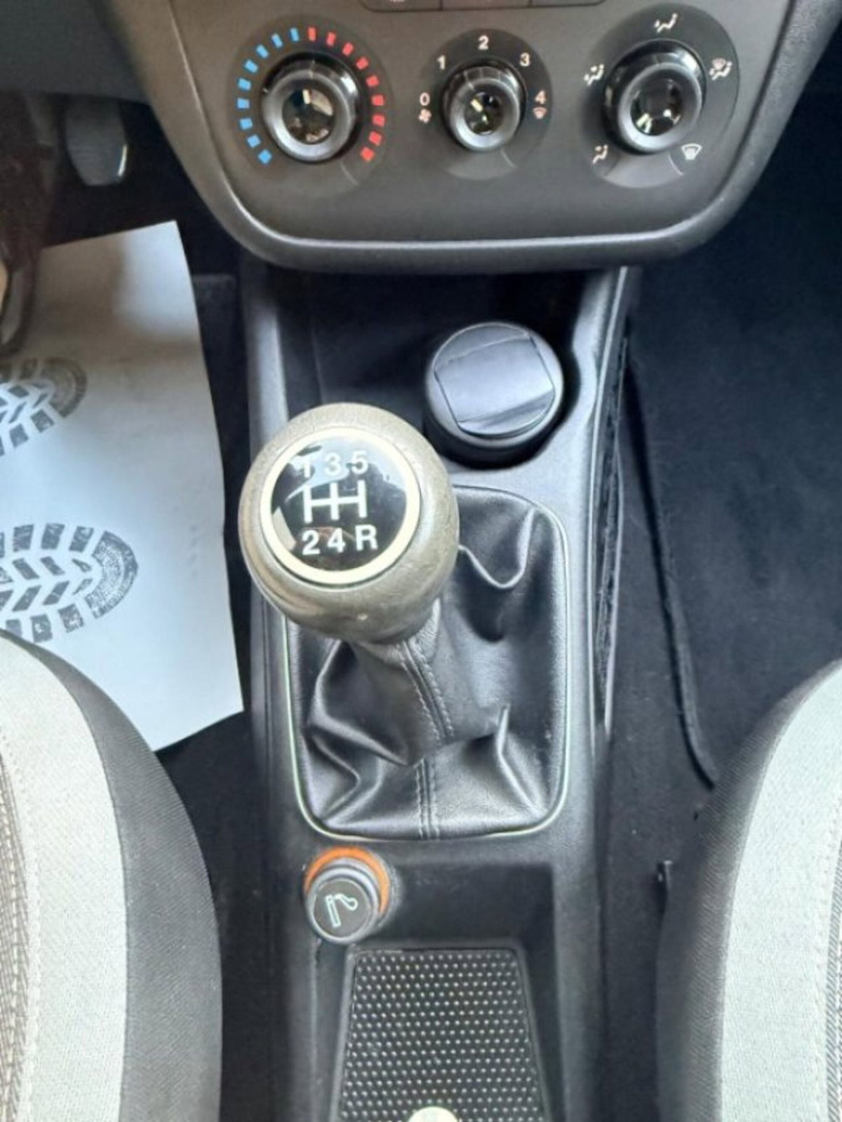 Fiat Punto Evo 1.3 Mjt 75 CV 5 porte Dynamic (13)