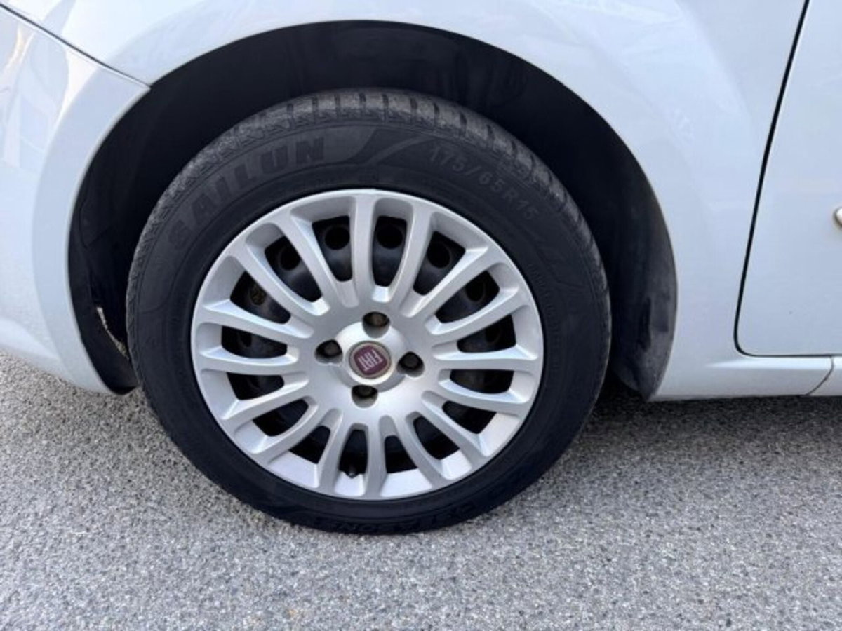 Fiat Punto Evo 1.3 Mjt 75 CV 5 porte Dynamic (6)