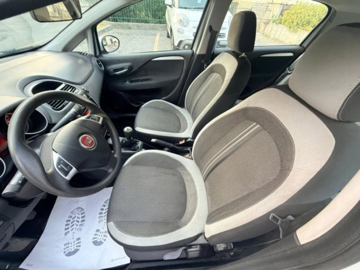 Fiat Punto Evo 1.3 Mjt 75 CV 5 porte Dynamic (8)