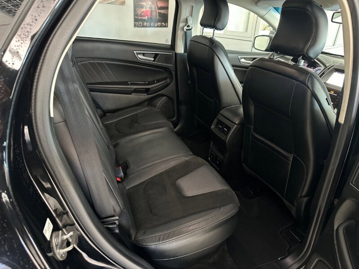 Ford Edge 2.0 TDCI 210 CV AWD S&S Powershift ST Line (15)