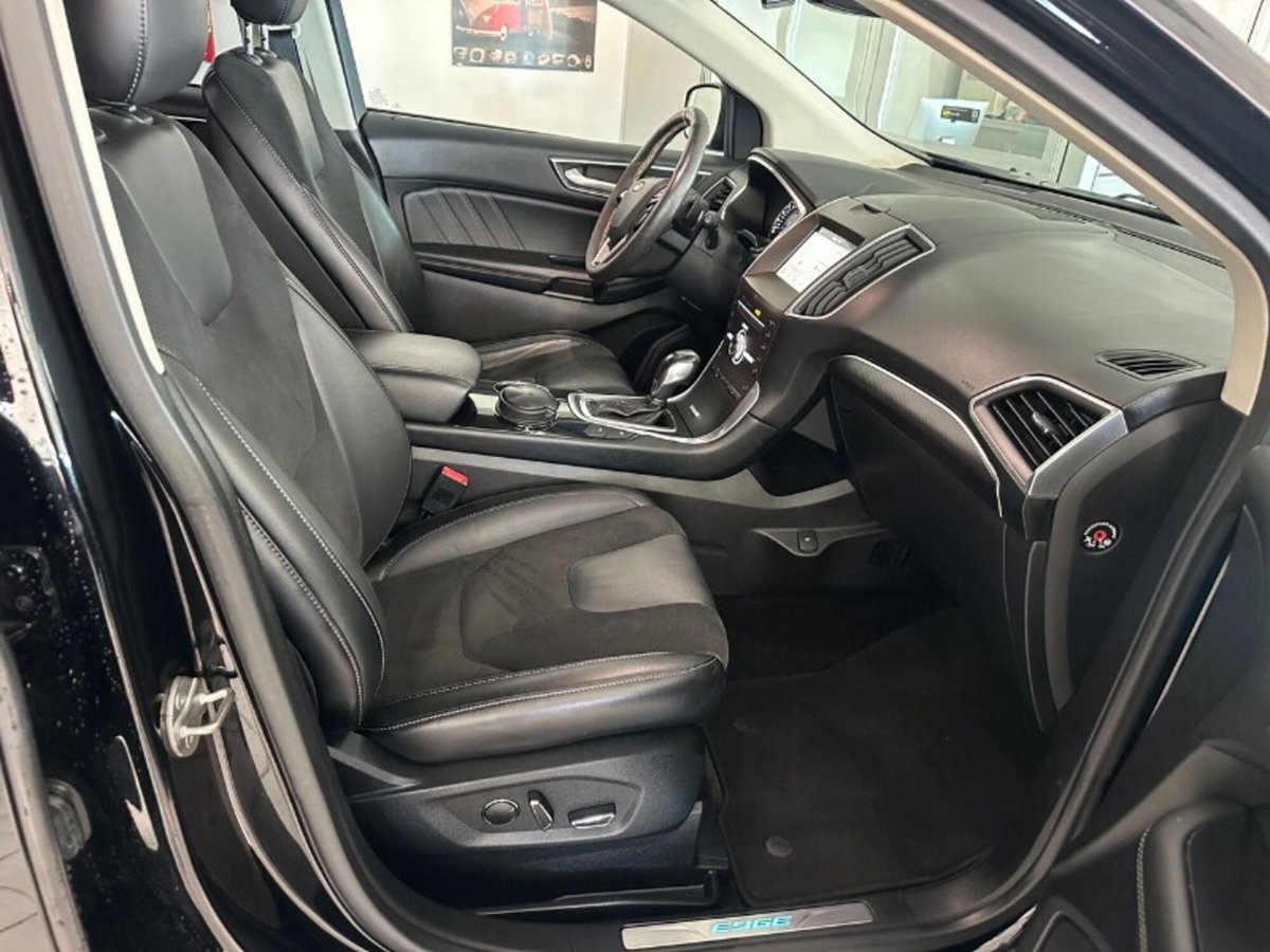 Ford Edge 2.0 TDCI 210 CV AWD S&S Powershift ST Line (16)