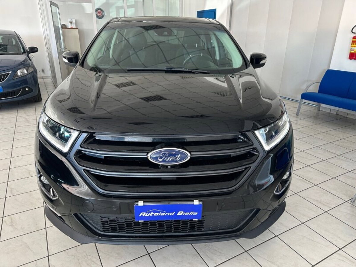 Ford Edge 2.0 TDCI 210 CV AWD S&S Powershift ST Line (2)