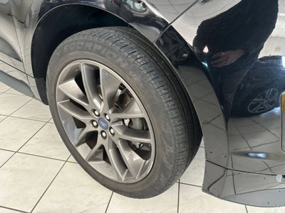 Ford Edge 2.0 TDCI 210 CV AWD S&S Powershift ST Line (4)