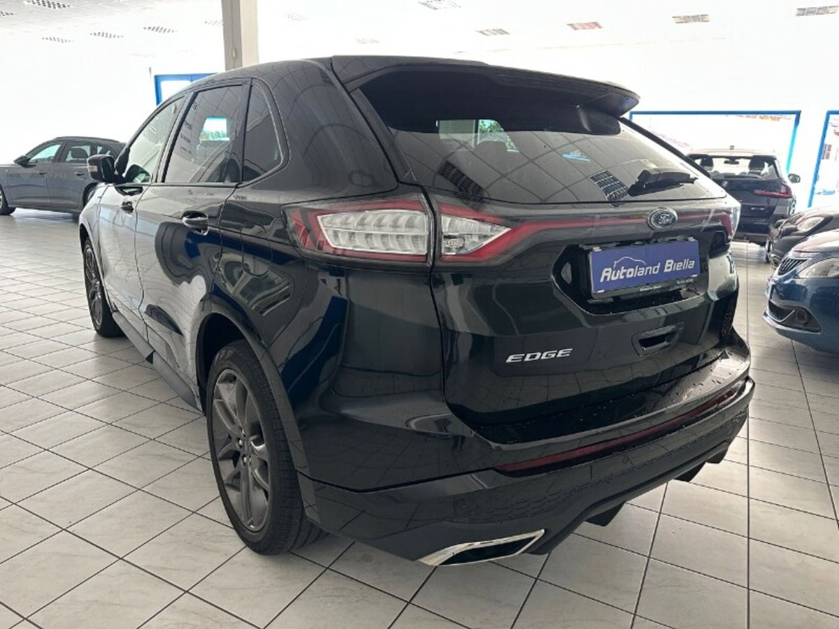 Ford Edge 2.0 TDCI 210 CV AWD S&S Powershift ST Line (9)