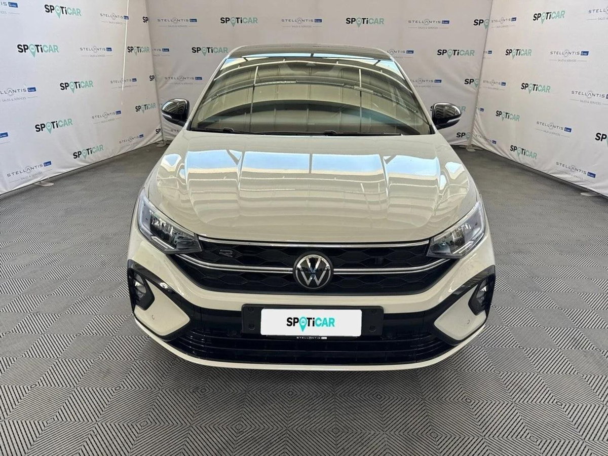 Volkswagen Taigo 1.0 TSI 110 CV DSG R-Line (2)