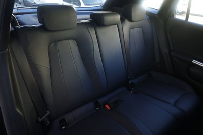 Mercedes-Benz GLA SUV 200 d AMG Line Premium Plus 4matic auto (14)