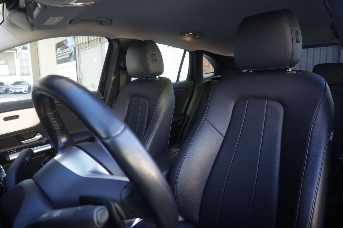 Mercedes-Benz GLA SUV 200 d AMG Line Premium Plus 4matic auto (17)