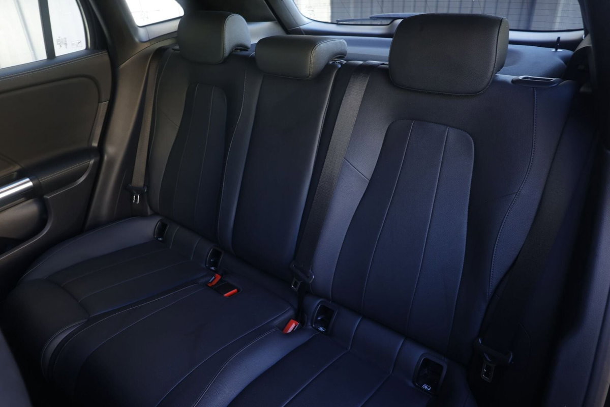 Mercedes-Benz GLA SUV 200 d AMG Line Premium Plus 4matic auto (3)