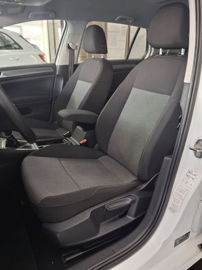 Volkswagen Golf 1.6 TDI 90 CV 5p. Trendline BlueMotion Technology (17)