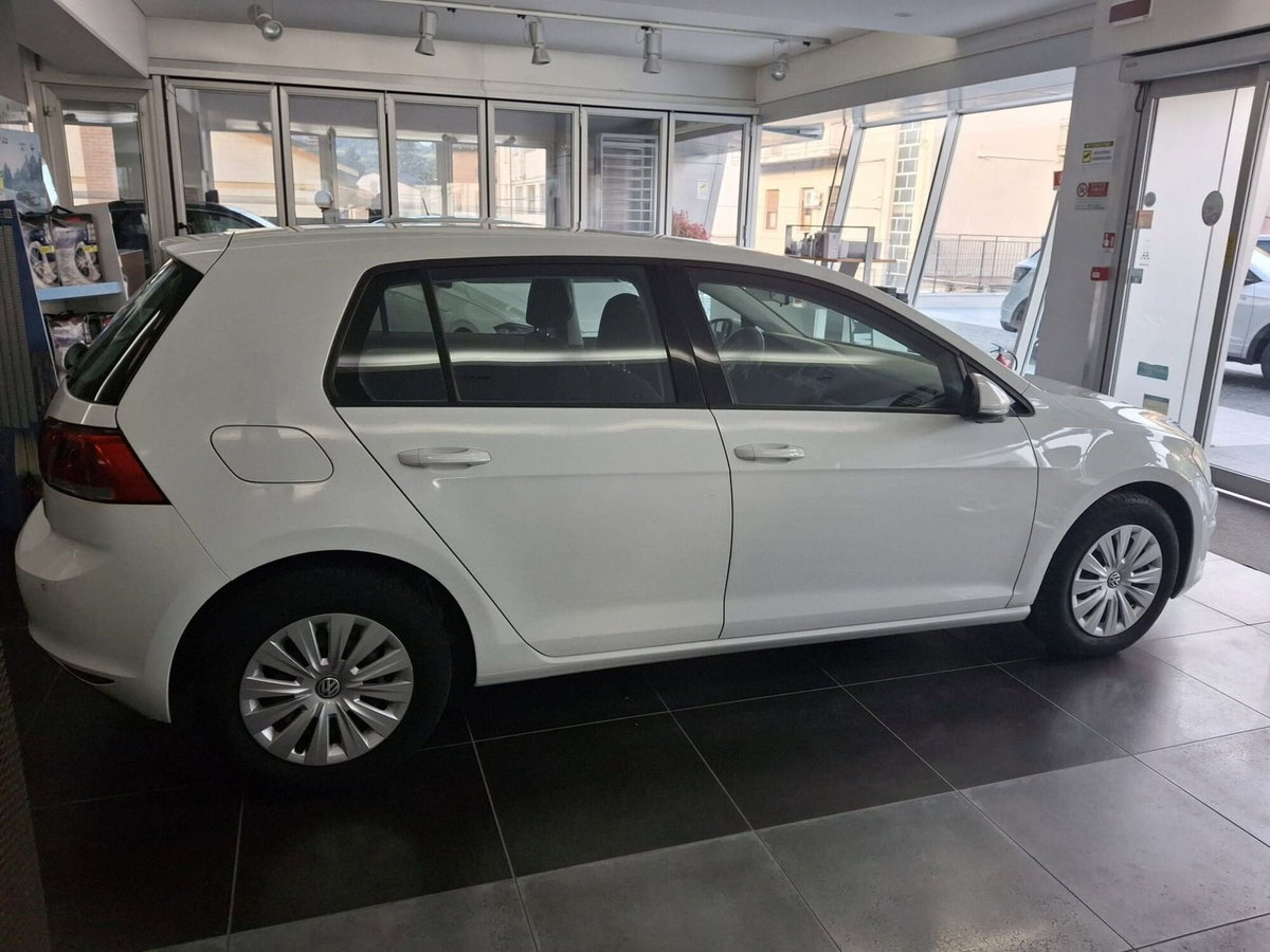 Volkswagen Golf 1.6 TDI 90 CV 5p. Trendline BlueMotion Technology (6)