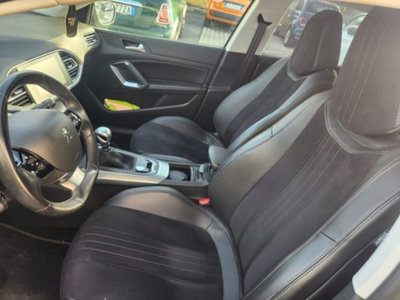 Peugeot 308 SW BlueHDi 120 S&S EAT6 Allure (10)