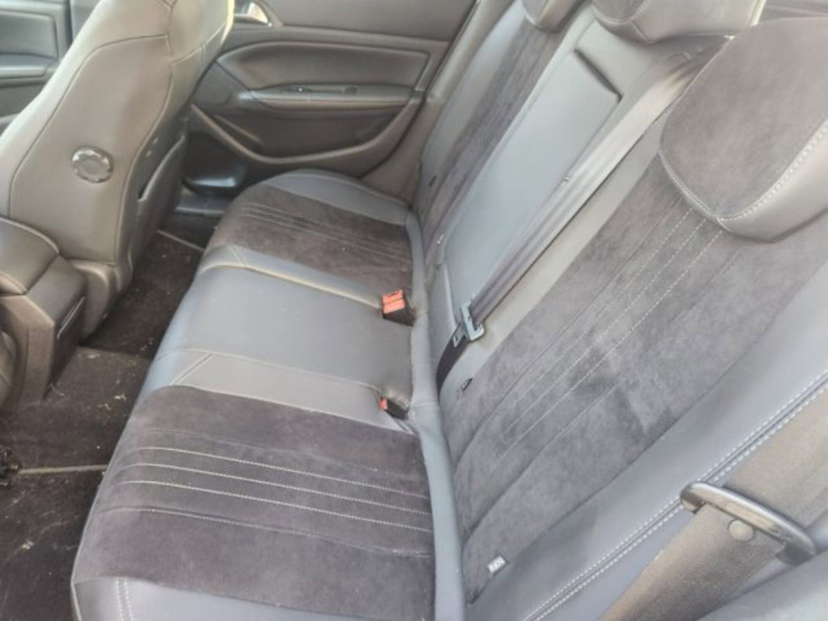 Peugeot 308 SW BlueHDi 120 S&S EAT6 Allure (15)
