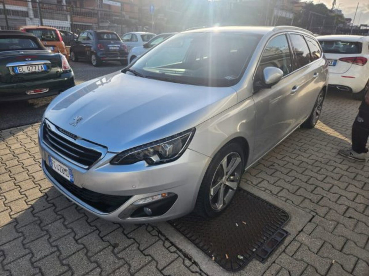 Peugeot 308 SW BlueHDi 120 S&S EAT6 Allure (3)