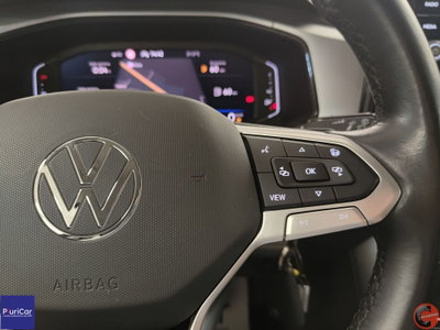 Volkswagen T-Roc 1.5 tsi R-Line dsg (18)
