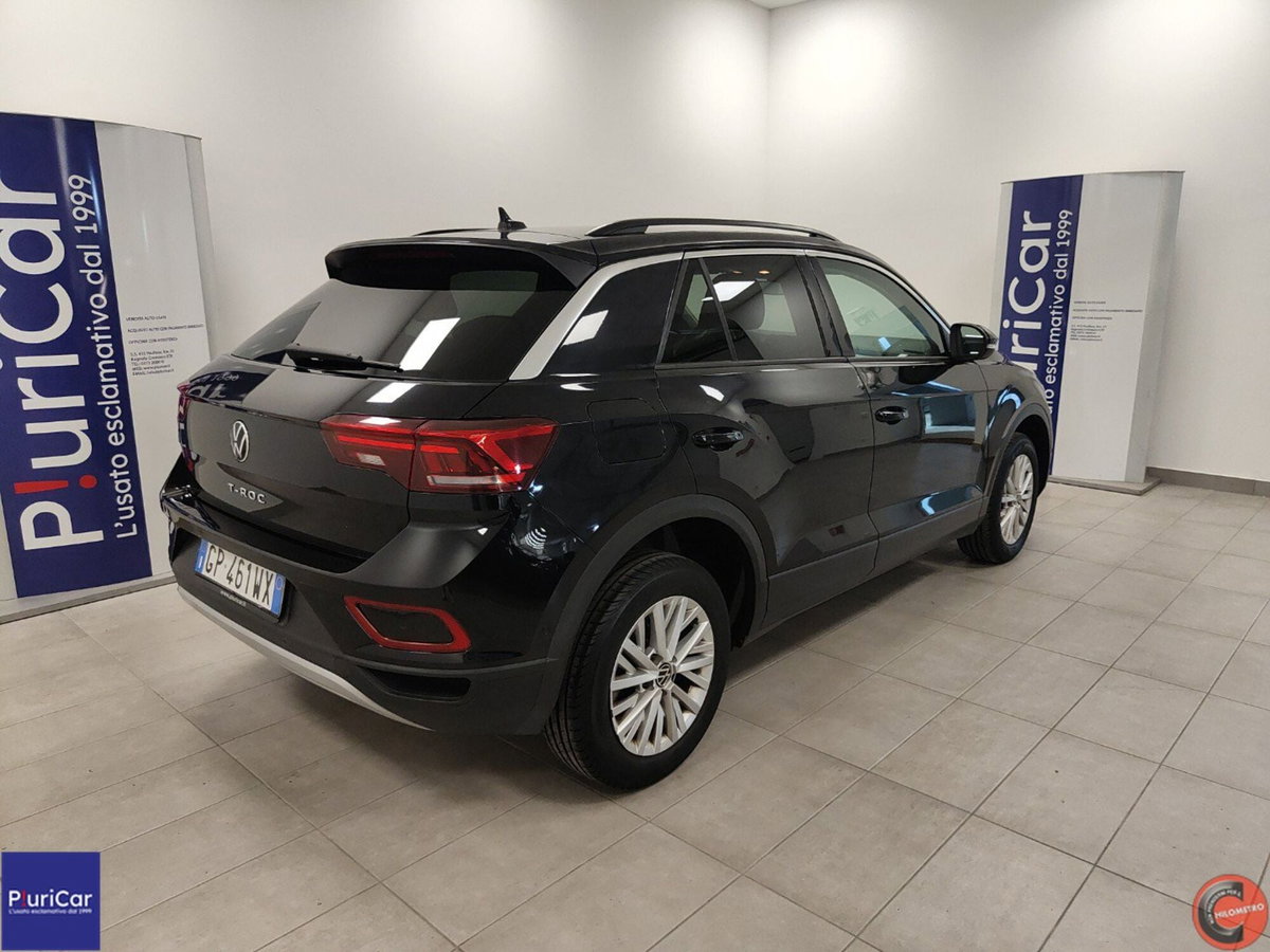 Volkswagen T-Roc 1.5 tsi R-Line dsg (9)