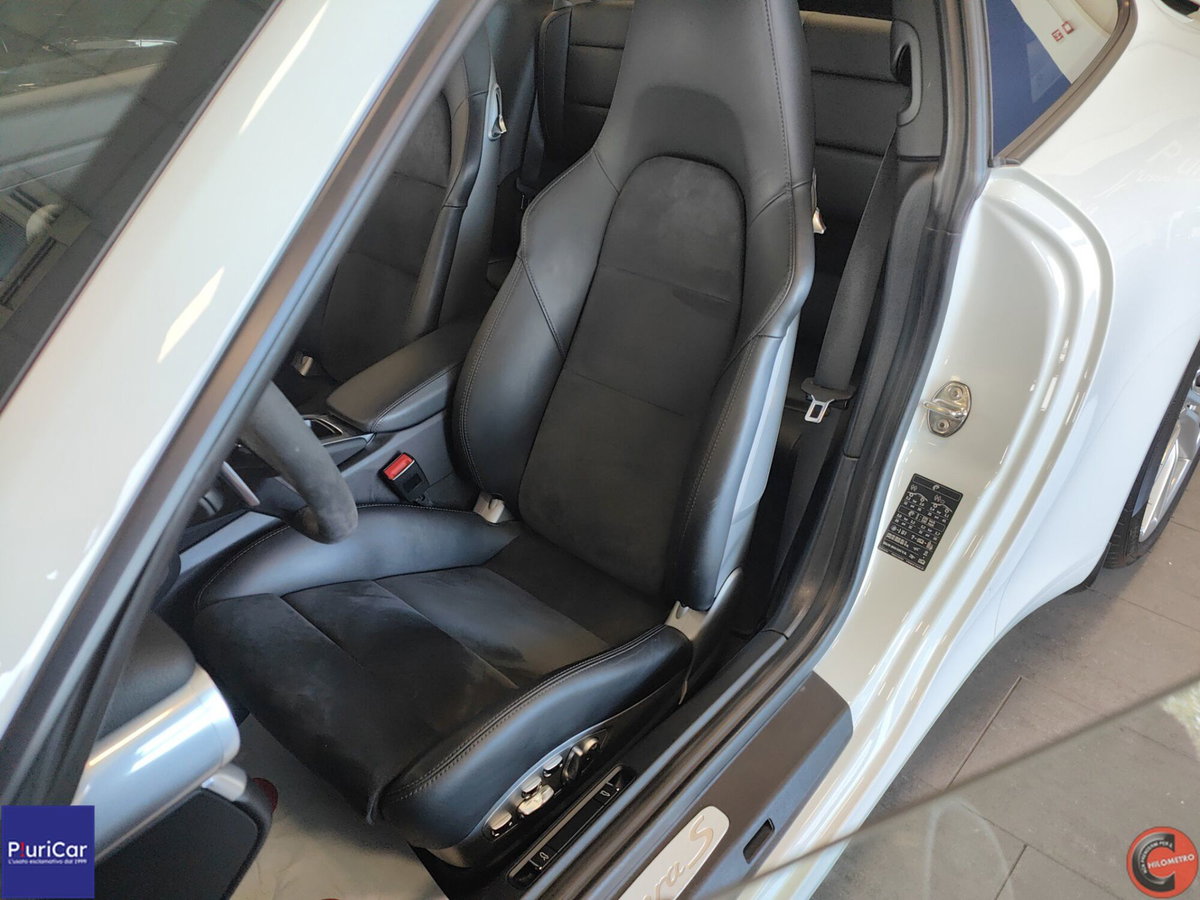 Porsche 911 Coupé 3.0 Carrera S (4)