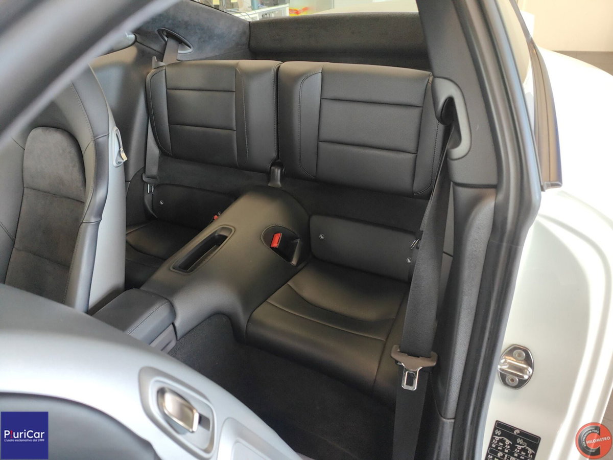 Porsche 911 Coupé 3.0 Carrera S (7)