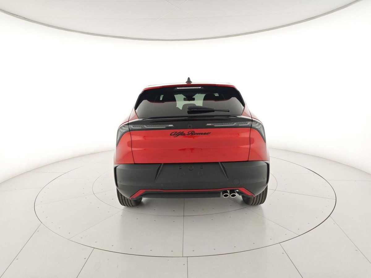 Alfa Romeo Junior elettrica Speciale 156cv (4)