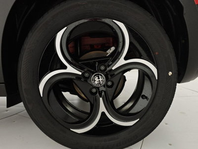 Alfa Romeo Junior elettrica Speciale 156cv (9)