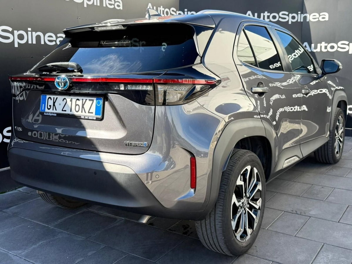Toyota Yaris Cross 1.5h GR Sport Black Sky fwd 116cv e-cvt (5)