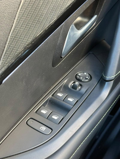 Peugeot 208 motore elettrico 136 CV 5 porte GT (19)