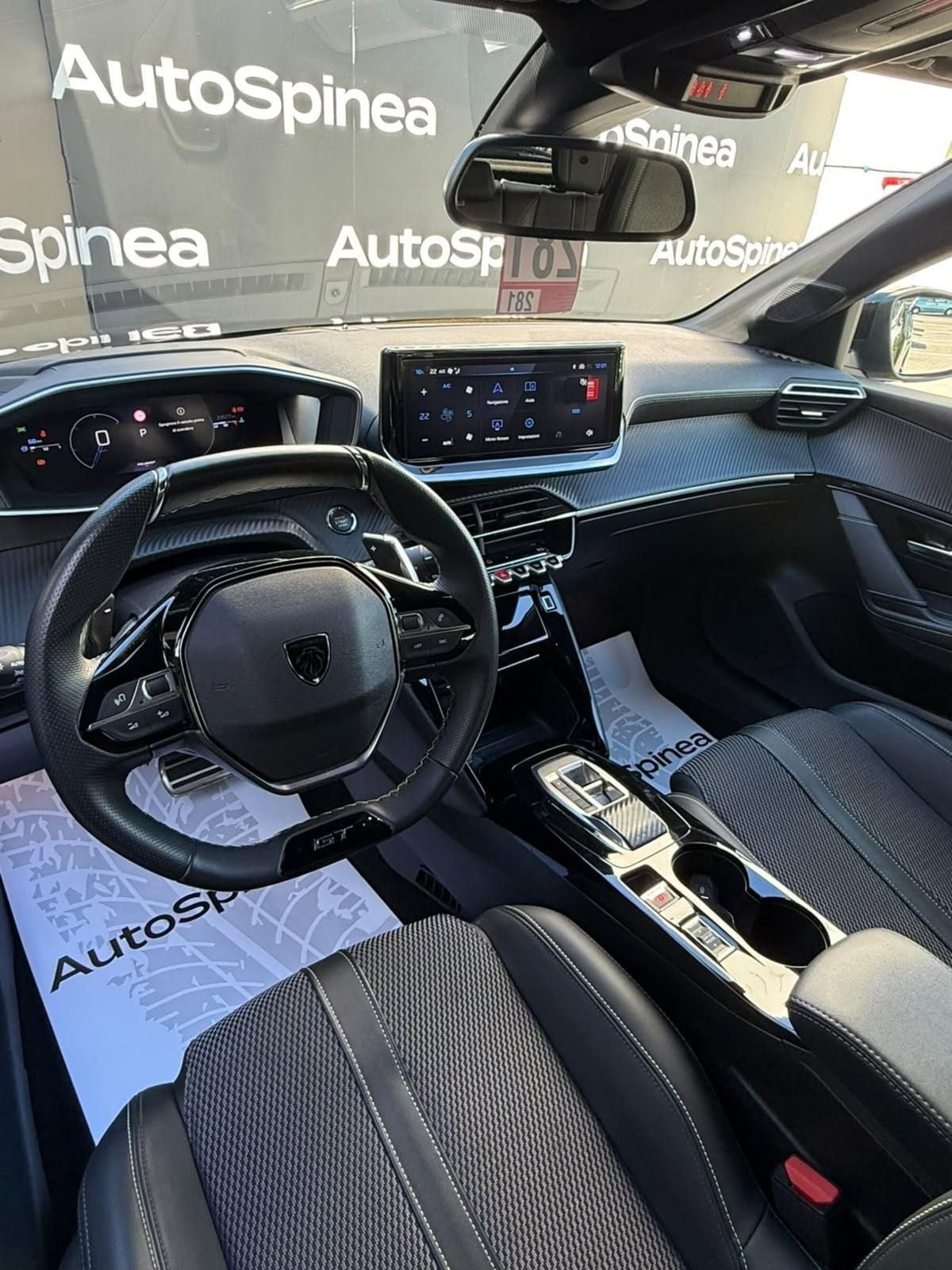 Peugeot 208 motore elettrico 136 CV 5 porte GT (5)