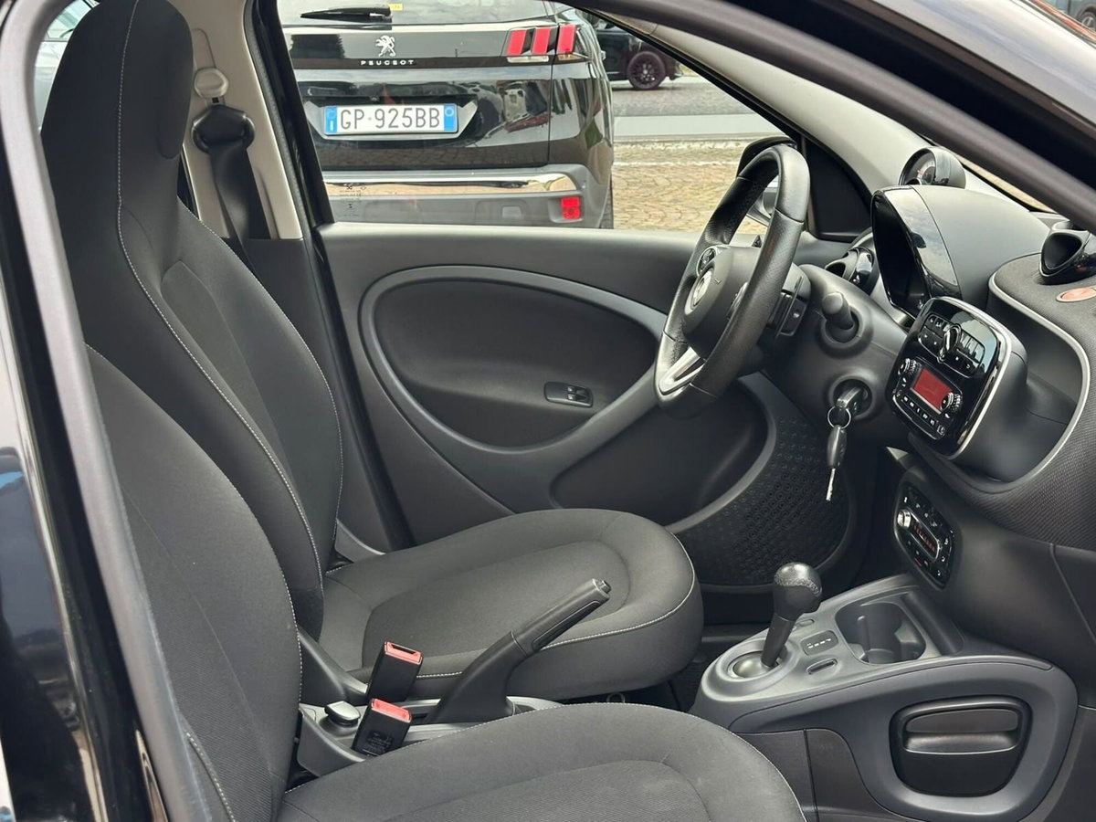 smart forfour forfour 70 1.0 Superpassion (12)