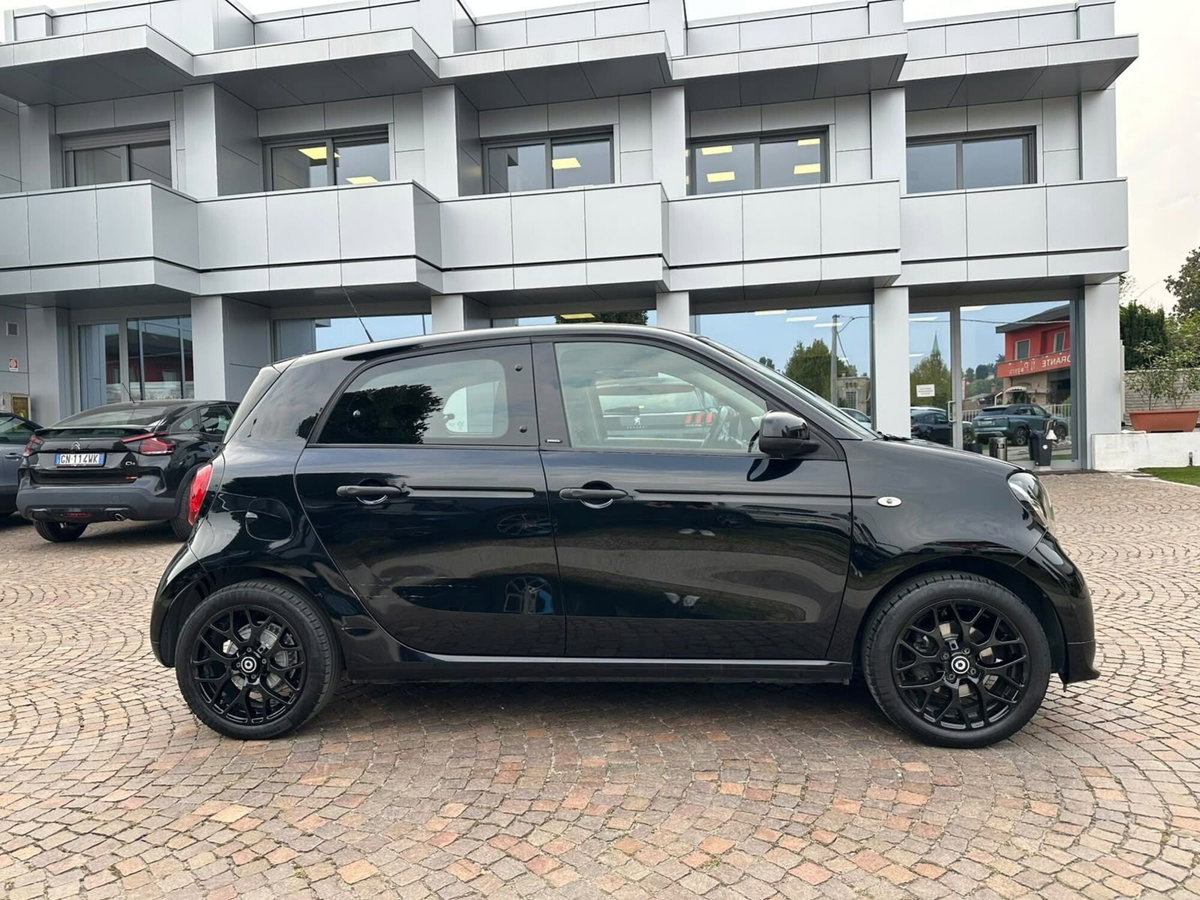 smart forfour forfour 70 1.0 Superpassion (7)