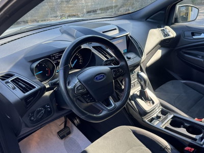 Ford Kuga 2.0 TDCI 150 CV S&S 2WD ST-Line (9)